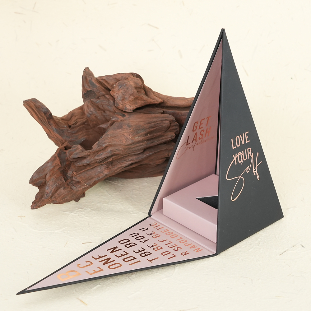 黑色烫粉三棱锥磁吸礼盒 创意几何包装 礼品盒可定制logo